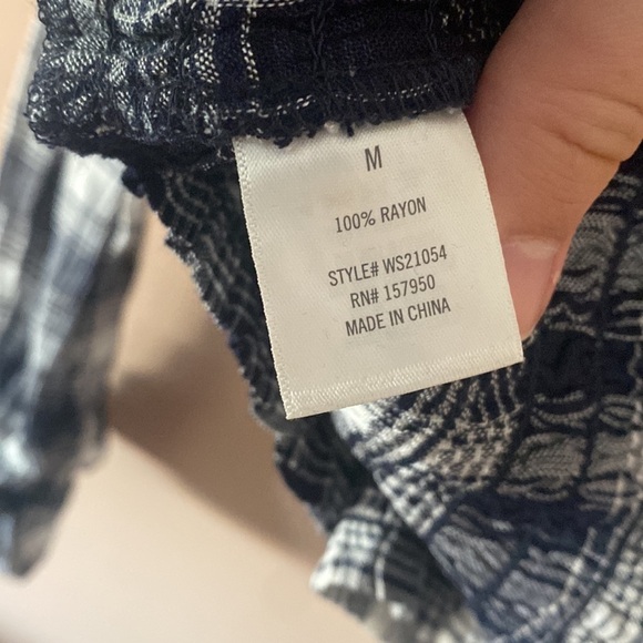 NWT Blue Rain Francesca’s Blouse - Picture 6 of 6